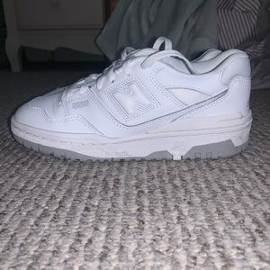 New Balance 550 grey white sneakers